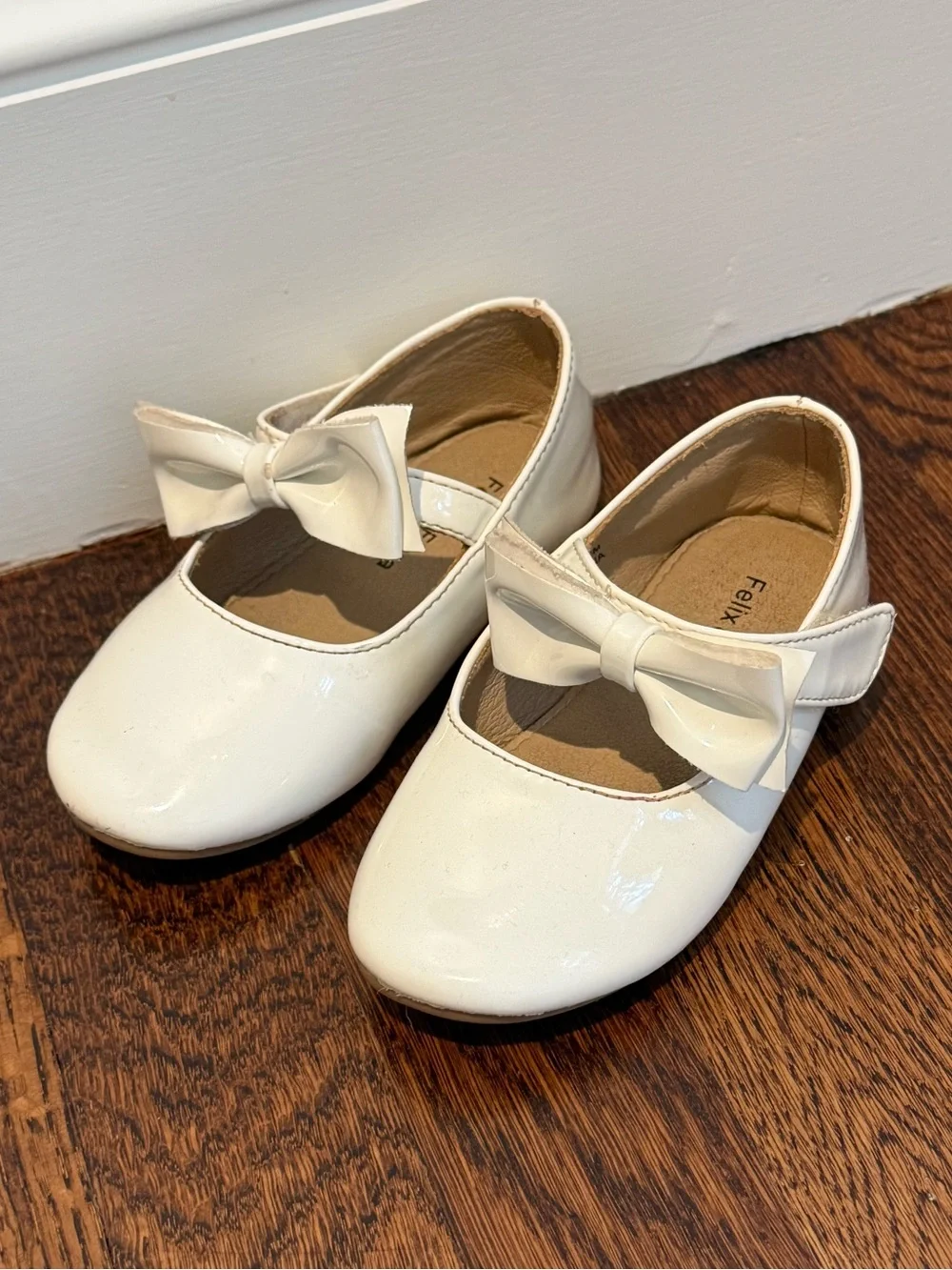 Felix & Flora Girls Patten Leather White Dress Shoes Party Shoes